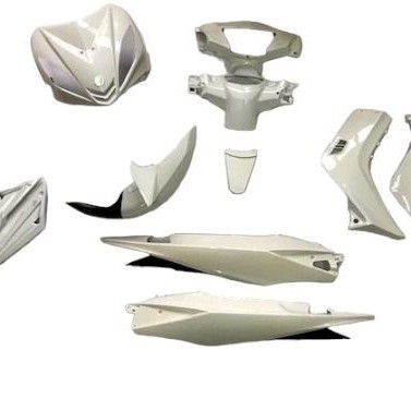 ΚΟΣΤΟΥΜΙ CRYPTON X135 ΠΛΑΣΤ ΣΕΤ ΑΣΠΡΟ ΜΑΛ